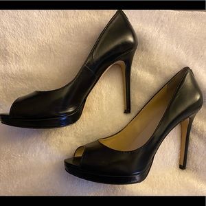 Black heels 7 1/2 - Ivanka Trump - in very good condition